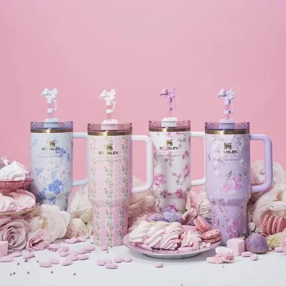 Love Shack Fancy x Stanley EverBlooming Rosettes 40 oz Quencher - Picture 3 of 3